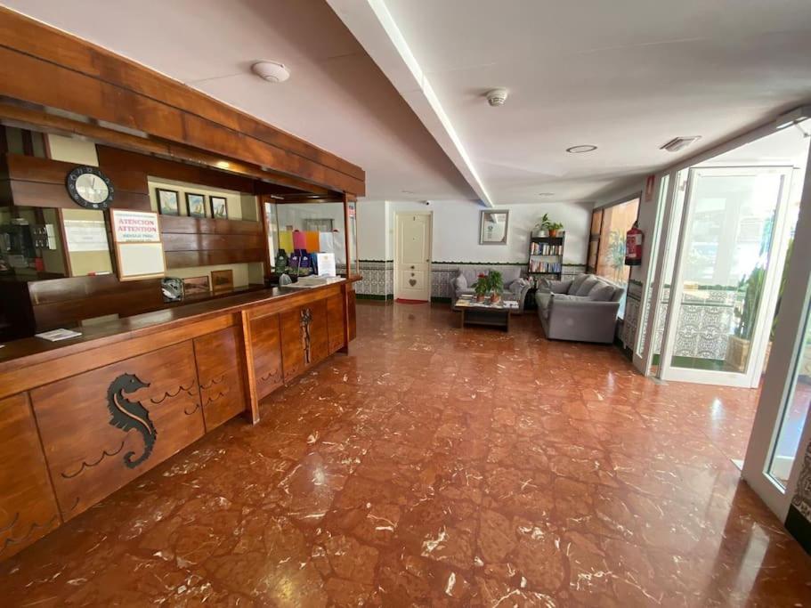 Atico C/Vistas, Recep 24H, Piscinas Y Parking Lägenhet Benalmádena Exteriör bild