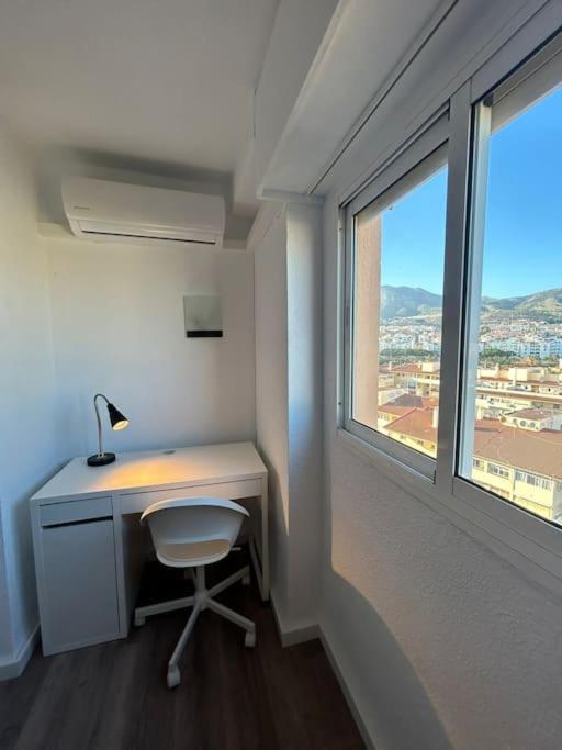 Atico C/Vistas, Recep 24H, Piscinas Y Parking Lägenhet Benalmádena Exteriör bild